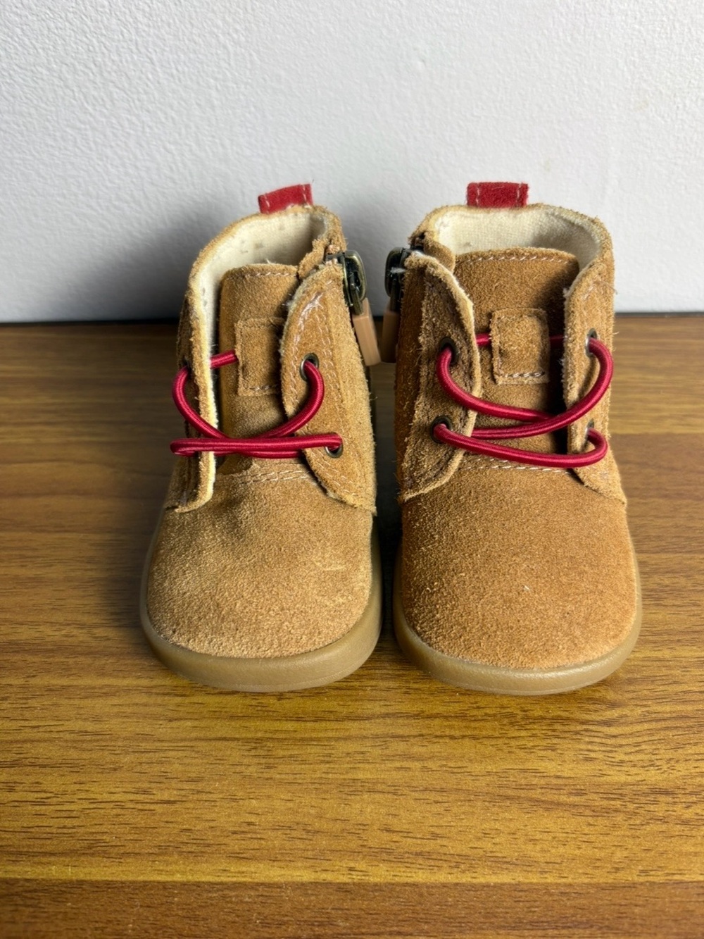 UGG Baby Suede Ankle Boots in Tan with Red Laces Size 2/3